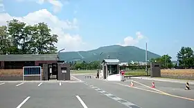 自衛隊前駅すぐそばで撮影