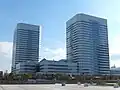 CB・CD棟（中央の低層棟）