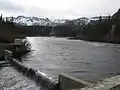 ツイン湖からマンモス・クリークに流れ込む水