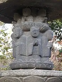 六地蔵。二基あるうちの北側