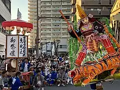 刈谷市駅北交差点で行われるコンテスト