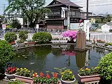 北山形駅東口の像