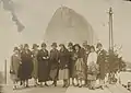 マリー・キュリーを囲むブラジル婦人進歩協会(英語)の面々(1926年)