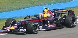 2007年マレーシアGPでセパンを走行するRB3ドライバーはマーク・ウェバー