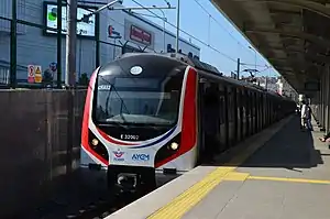 TCDD E32000(トルコ語版)(アイルルク・チェスメシ駅にて撮影)