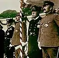 大山の銅像除幕式に参列した元帥府（1917年（大正6年））。右から元帥陸軍大将川村景明、元帥海軍大将井上良馨、元帥陸軍大将奥保鞏、元帥海軍大将東郷平八郎。