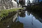 田園調布五丁目「上の橋」付近では川底に降りることができる