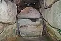玄室（奥壁方向）