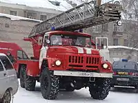 はしご付消防車型。