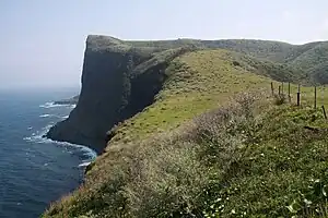 国賀海岸・摩天崖