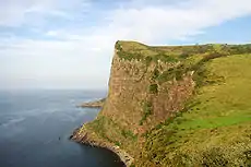 摩天崖(国賀海岸), 西ノ島町(隠岐諸島)。高さ257 mの崖である。 (西ノ島)