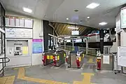 近鉄側（北側）改札（2023年7月）