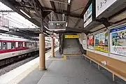 近鉄線6番のりばホーム（2023年7月）