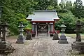 松峰神社里宮の松峰稲荷神社