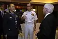 左から2人目が空軍将官。