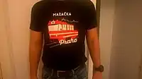 "マザチカ"柄のTシャツ