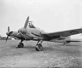 英空軍に鹵獲されたMe 410A-310259号機 (1944年撮影)