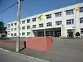 西玄関(2013年5月)