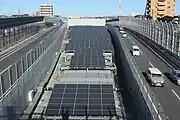 半地下専用部上の太陽光パネル(鳴海IC付近)