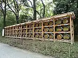 フランスのブルゴーニュから献納されたワインの樽明治天皇が健康のためにワインを好んで飲んだことにちなむもの