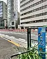北参道駅付近に立つ6kmの距離標