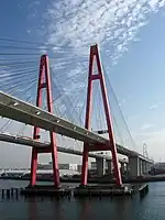 名港西大橋主塔