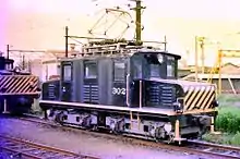 デキ300形