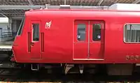 5700系中間車に5300系の運転台を取り付けた5601編成の先頭部側面