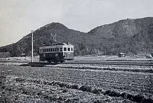 高富線を行くモ70形