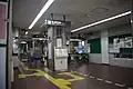 改札口