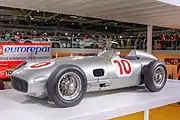 W196R