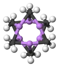 メチルリチウムの六量体。紫はリチウム原子、黒は炭素原子、白は水素原子