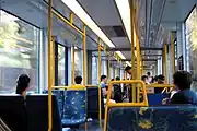 車内