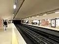 黄色線ホーム