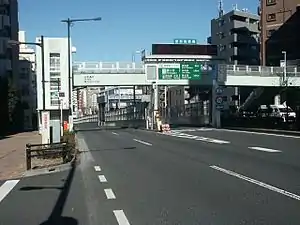 富ヶ谷出入口