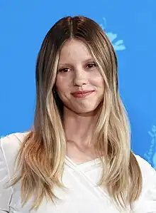 ミア・ゴスMia Goth