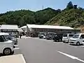 駐車場より農産物直売所