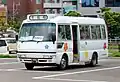 三菱車・古仁屋線（2009年7月）2008年に奄美交通から譲渡された車両である。