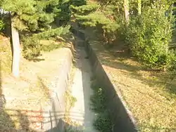淡河川疏水(緑が丘町東4丁目にて)