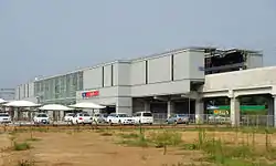 みどりの駅東口