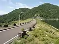 三保ダムの天端