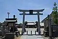 鳥居と境内