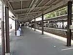 プラットホーム