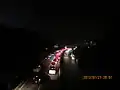 来客によって渋滞が起こっている会場前