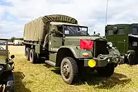 カーゴトラック型の975。
