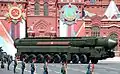 戦勝記念日の赤の広場の軍事パレードへ参加するトーポリM(ミサイル)