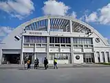 南大東空港制限区域側から見たターミナルビル