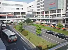 東口駅前ロータリー