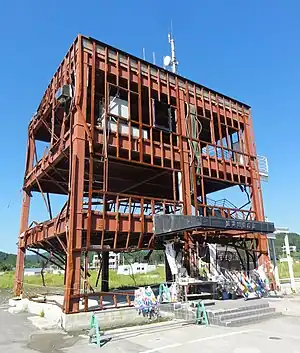 津波で骨組みを残して破壊された南三陸町防災対策庁舎（2012年9月）