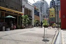 南船場4丁目(塩町通西端付近)